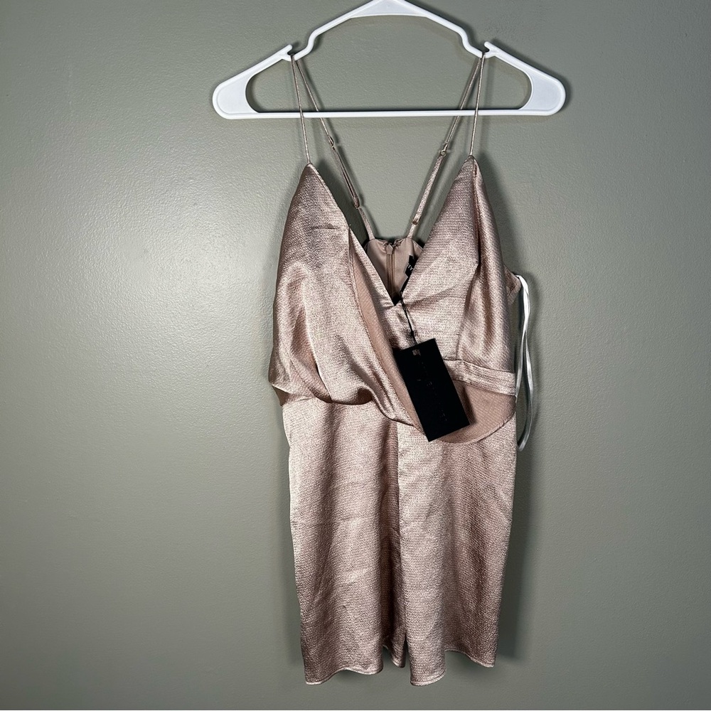 NWT stylestalker lilah romper medium champagne gold women’s